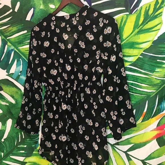 NWT Bongo Juniors Medium Sheer Black Yellow Daisy Button Up Cute Blouse - Picture 2 of 5